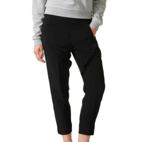 adidas Pants - Adidas black relaxed fit straight leg cropped pant